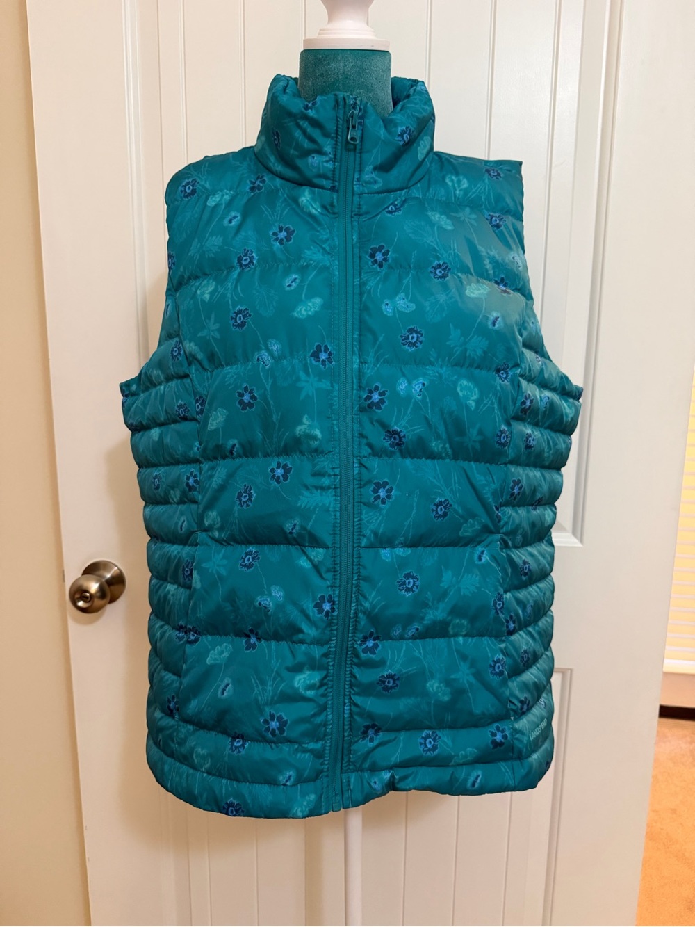 Lands' End Teal & Blue Floral Quilted Puffer Vest XL